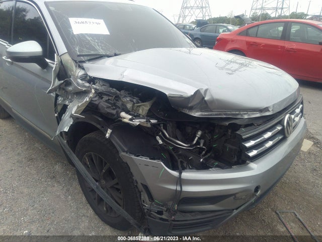 3VV2B7AX5MM082254 Volkswagen Tiguan Se/se R-line Black/sel