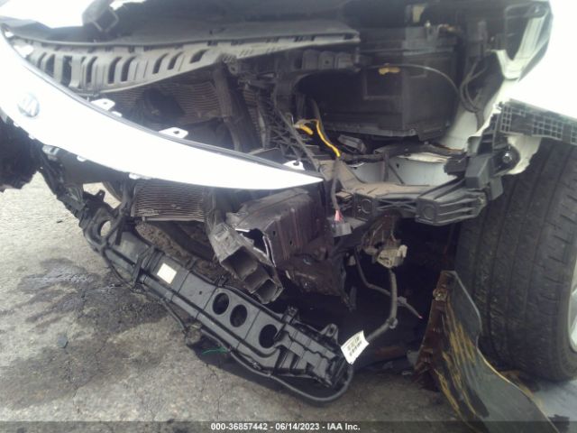 5XXGT4L31JG255713 KIA Optima S