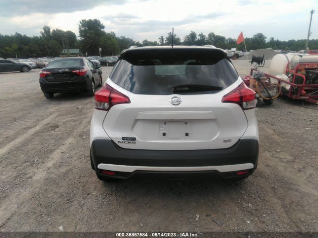 3N1CP5CU0JL520694 Nissan KICKS SR