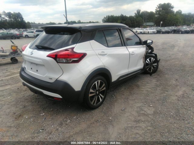 3N1CP5CU0JL520694 Nissan KICKS SR