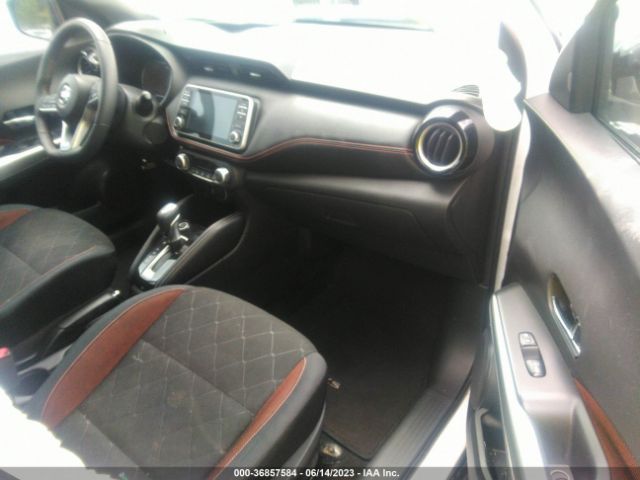 3N1CP5CU0JL520694 Nissan KICKS SR