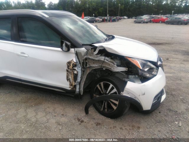 3N1CP5CU0JL520694 Nissan KICKS SR