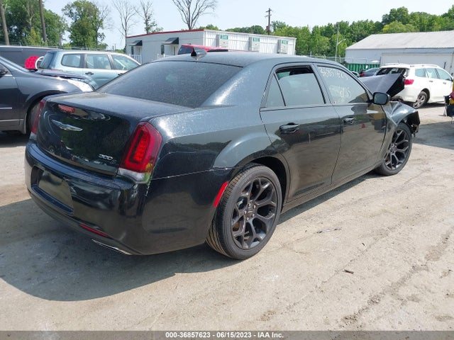 2C3CCABG4KH637285 Chrysler 300