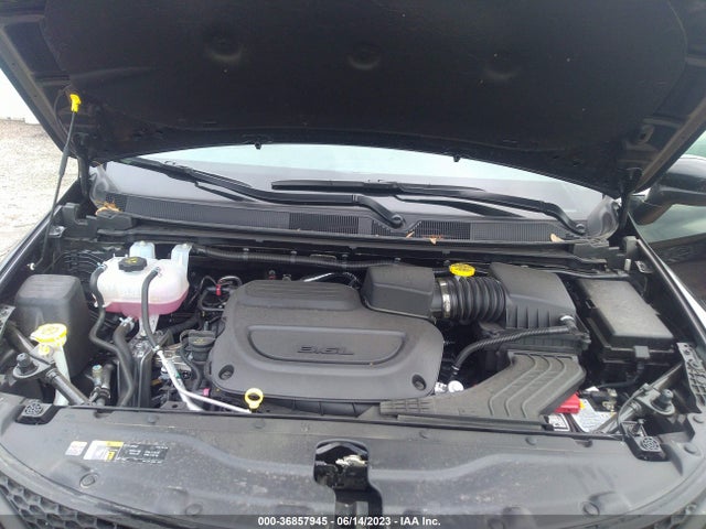 2C4RC1CG5PR535354 Chrysler Voyager Lx