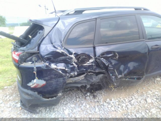 1C4PJMAB1GW289755 Jeep Cherokee Sport