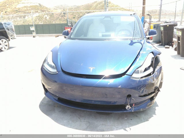 Tesla Model 3 Long Range 2018 5YJ3E1EB8JF147782 Image 11