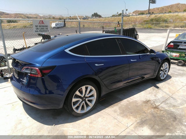Tesla Model 3 Long Range 2018 5YJ3E1EB8JF147782 Image 4