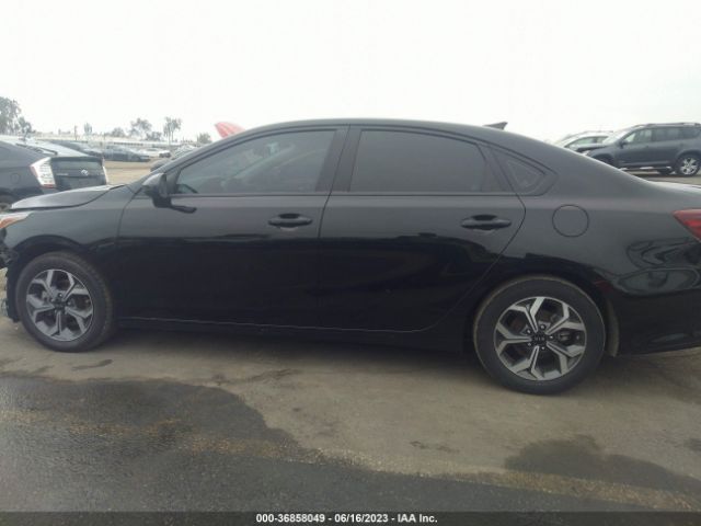 3KPF24ADXLE213806 KIA Forte Lxs