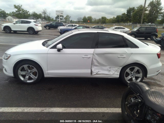 WAUAUHFF4J1008579 Audi A3 Sedan Premium/tech Premium