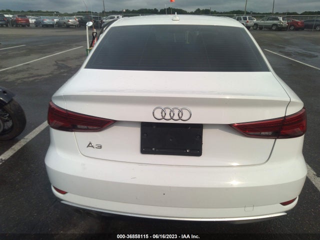 WAUAUHFF4J1008579 Audi A3 Sedan Premium/tech Premium