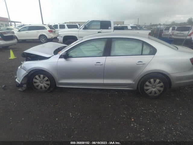 3VW267AJ4GM248098 Volkswagen Jetta Sedan 1.4t S