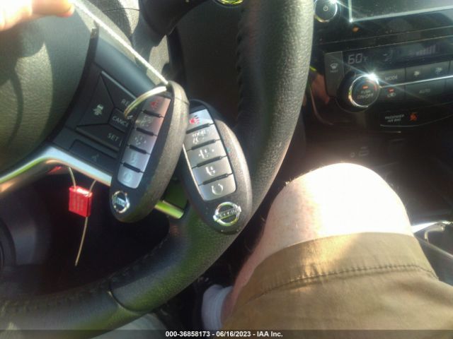 5N1AT2MT1KC813615 Nissan Rogue Sl