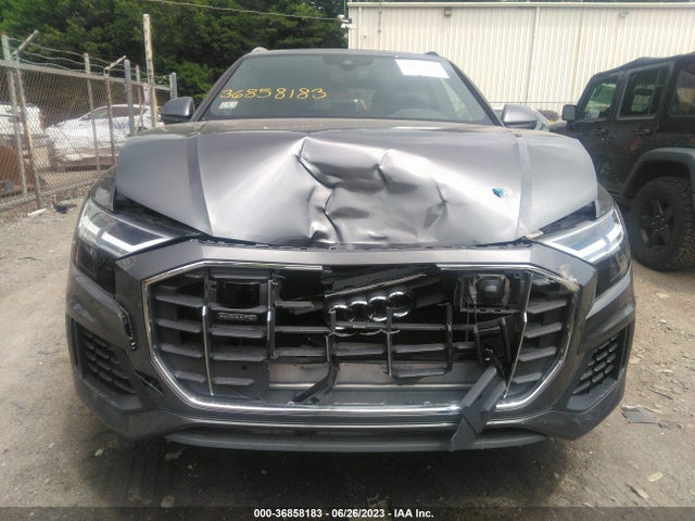 WA1BVAF14KD040006 Audi Q8 Premium Plus