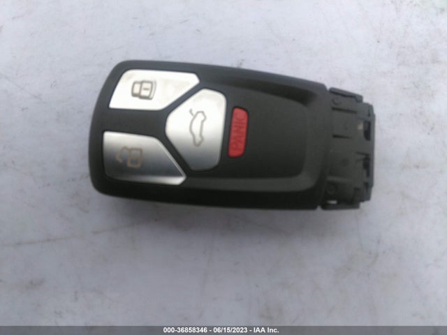 WAUGMAF47HN045807 Audi A4 Ultra Premium