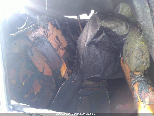 Chevrolet EQUINOX LT 2019 2GNAXUEV5K6209845 Image 8