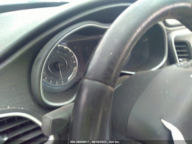 Chrysler 200 Limited 2015 1C3CCCAB0FN708058 Image 7