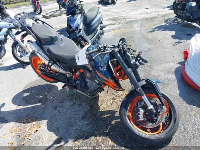 VBKTU940XNM830435, 2022 Ktm 890 Duke R vehicle history