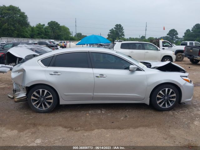 1N4AL3AP5HC237396 Nissan Altima 2.5 Sv