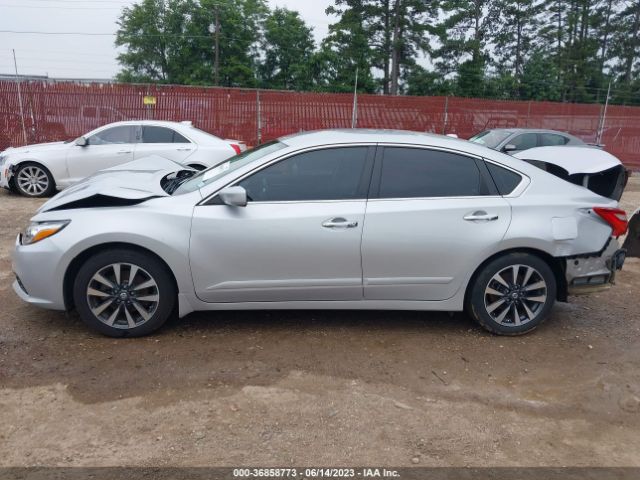 1N4AL3AP5HC237396 Nissan Altima 2.5 Sv