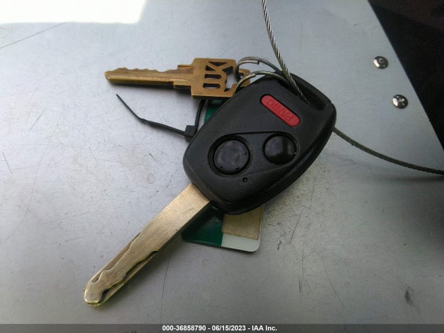 2010 HONDA CIVIC SDN LX VIN: 2HGFA1F50AH533285