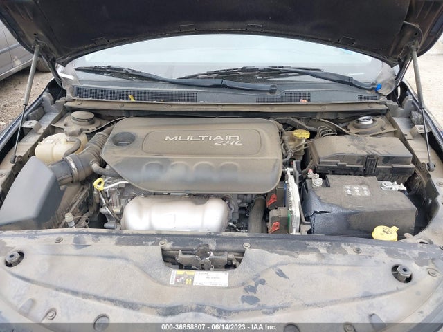 Chrysler 200 Limited 2015 1C3CCCABXFN693519 Image 10