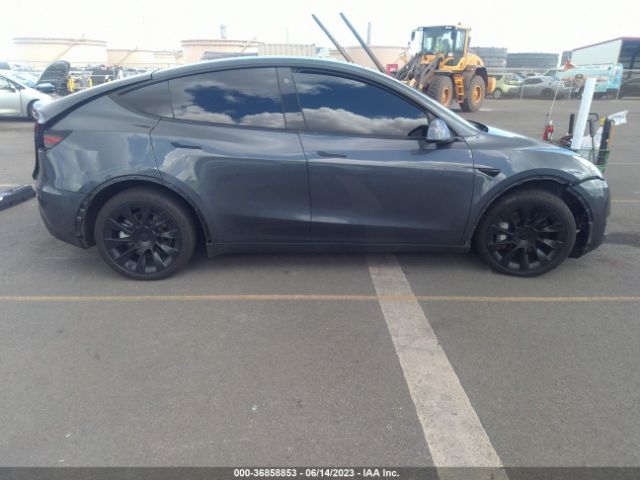 7SAYGDEE4NF573750 Tesla Model Y Long Range