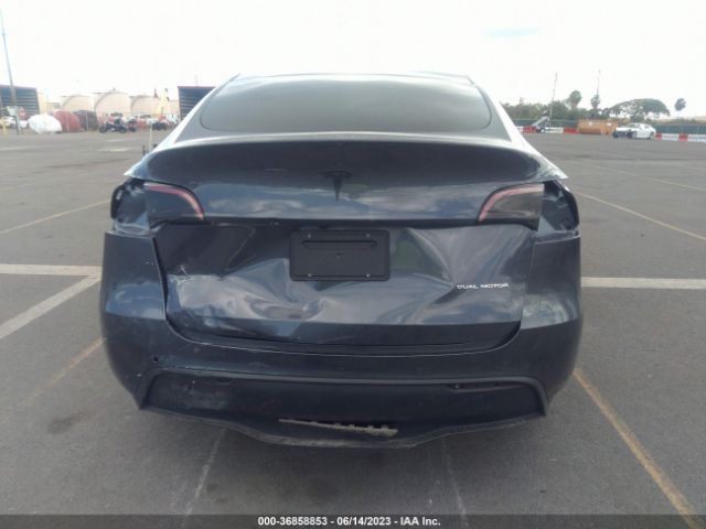7SAYGDEE4NF573750 Tesla Model Y Long Range