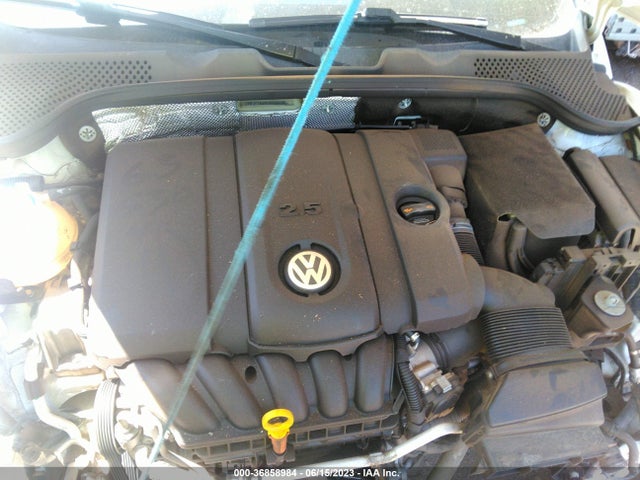 3VW5P7AT0EM800690 Volkswagen Beetle Convertible 2.5l