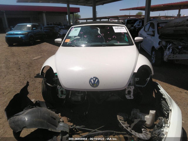 3VW5P7AT0EM800690 Volkswagen Beetle Convertible 2.5l