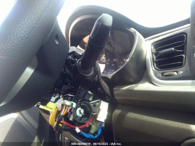 3KPA24AB0JE074310 KIA RIO LX