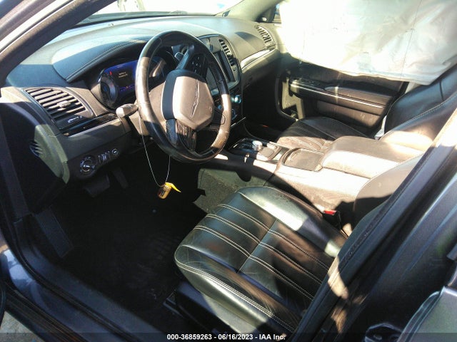 2C3CCABG4KH697518 Chrysler 300 300s