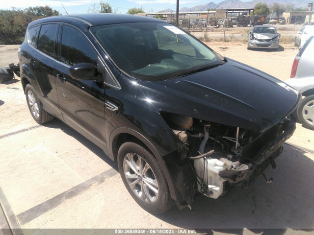 Ford ESCAPE SE 2017 1FMCU0GD1HUA82766 Image 1