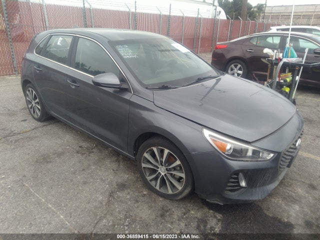 Hyundai ELANTRA GT 2018 KMHH35LE7JU055162 zdjęcie główne