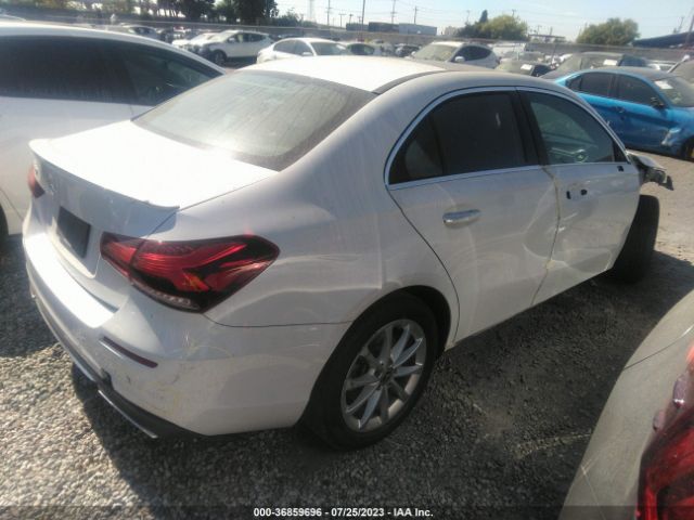 WDD3G4EB6LW040052 Mercedes-Benz A-class A 220