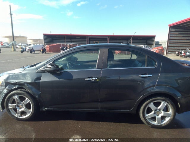 Chevrolet Sonic Ltz Auto 2016 1G1JE5SB6G4141619 Image 14