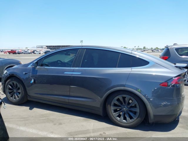 Tesla Model X 75d/100d/p100d 2018 5YJXCBE20JF090524 Image 5