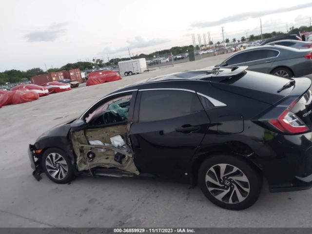 SHHFK7H28JU240143 Honda Civic Hatchback Lx