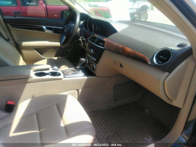 WDDGF8AB4ER312827 Mercedes-Benz C-class C 300