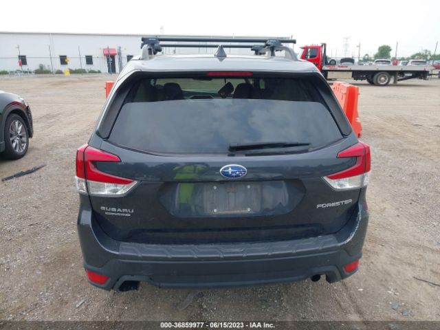 JF2SKAEC1KH414499 Subaru Forester Premium