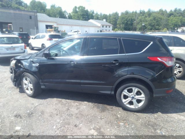 1FMCU9GX4EUD21334 Ford ESCAPE SE