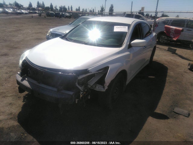 Nissan Altima 2015 1N4AL3AP8FC290056 Image 15