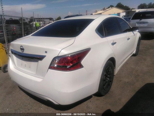 Nissan Altima 2015 1N4AL3AP8FC290056 Image 17