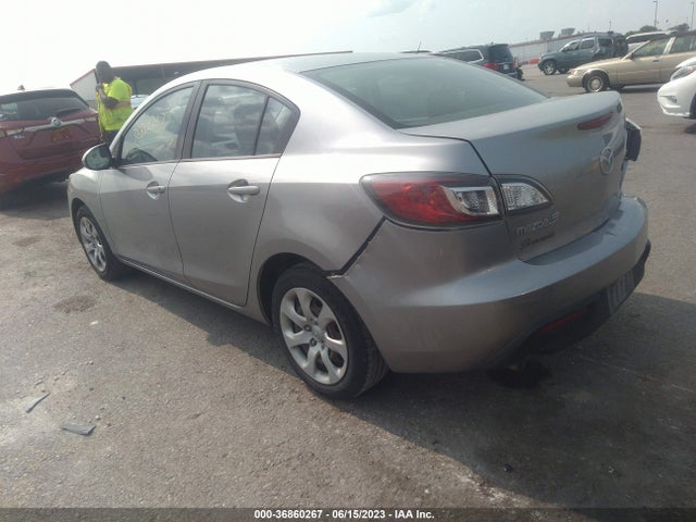 2011 MAZDA MAZDA3 I SPORT VIN: JM1BL1UF0B1491087
