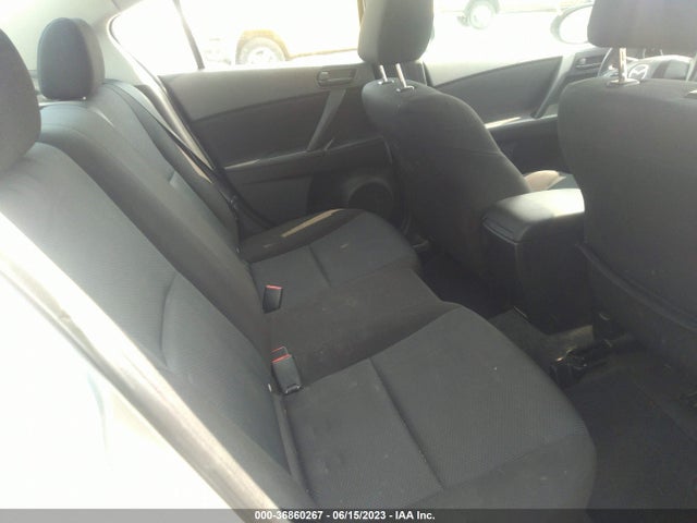 2011 MAZDA MAZDA3 I SPORT VIN: JM1BL1UF0B1491087