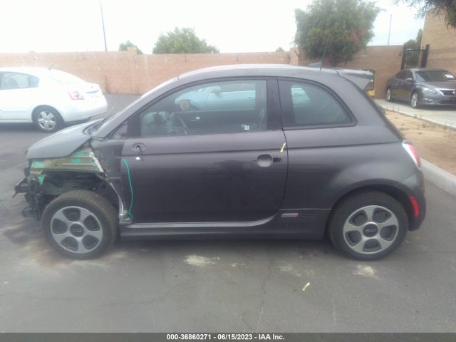 2017 Fiat 500e, VIN: 3C3CFFGE1HT549662