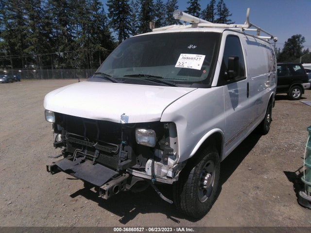Chevrolet EXPRESS CARGO VAN 2014 1GCWGFBA4E1151567 Image 2