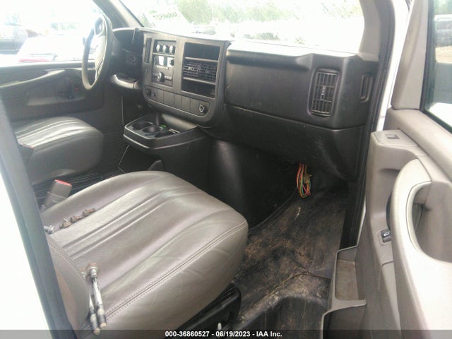 Chevrolet EXPRESS CARGO VAN 2014 1GCWGFBA4E1151567 Image 11