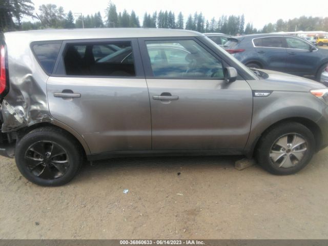 KNDJN2A27F7158806 KIA Soul Base