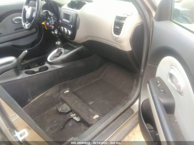 KNDJN2A27F7158806 KIA Soul Base