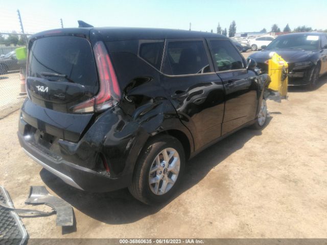KNDJ23AU8P7877810 KIA SOUL S